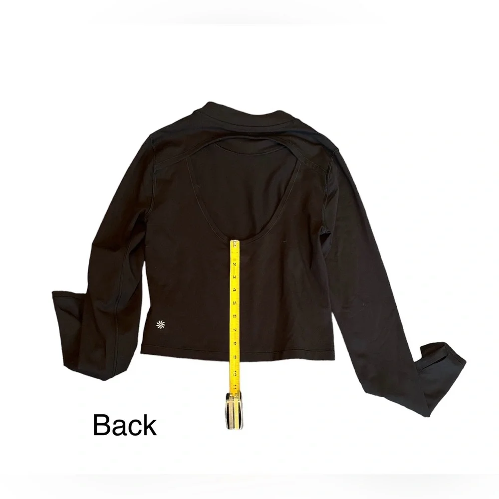 Athleta Shanti Mock Neck, Fitted, Cropped Long Sleeve Performance Top - Picture 10 of 13